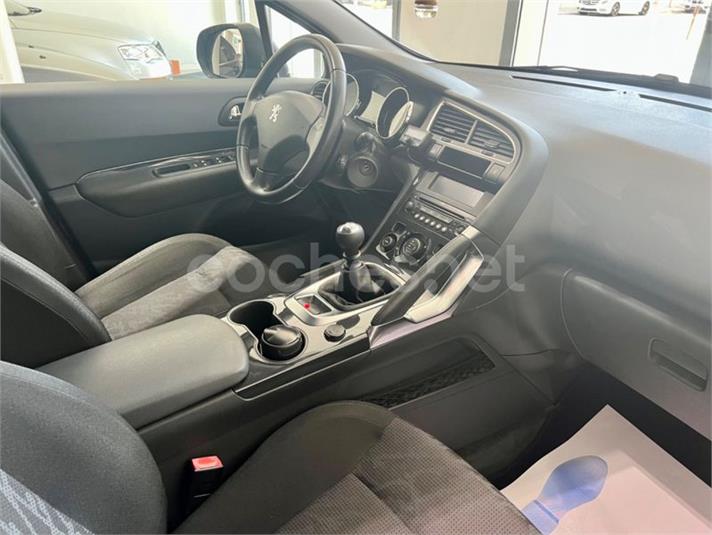 PEUGEOT 3008 Premium 1.6 HDI 110 FAP 5p.